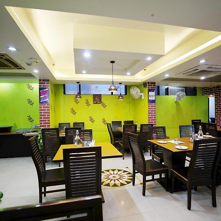 Airport Hotel Grand By Fantasia Yeni Delhi Dış mekan fotoğraf
