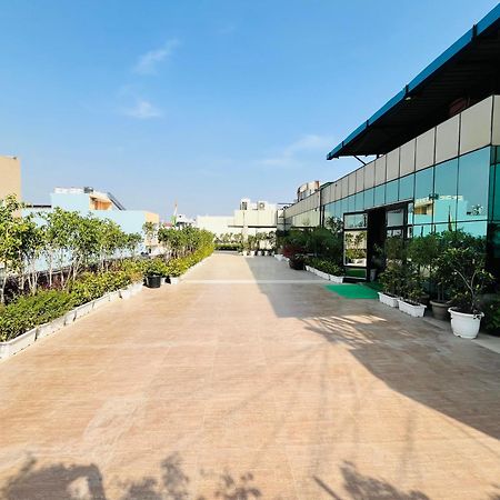 Airport Hotel Grand By Fantasia Yeni Delhi Dış mekan fotoğraf
