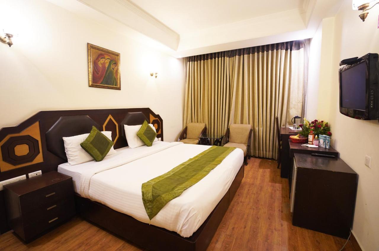 Airport Hotel Grand By Fantasia Yeni Delhi Dış mekan fotoğraf