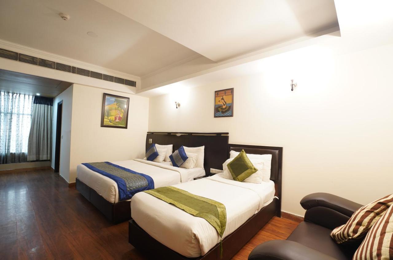 Airport Hotel Grand By Fantasia Yeni Delhi Dış mekan fotoğraf