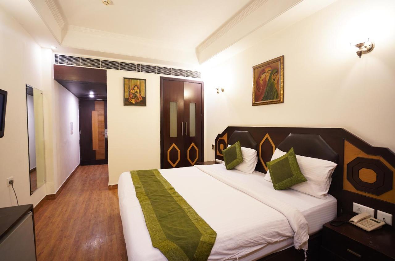 Airport Hotel Grand By Fantasia Yeni Delhi Dış mekan fotoğraf