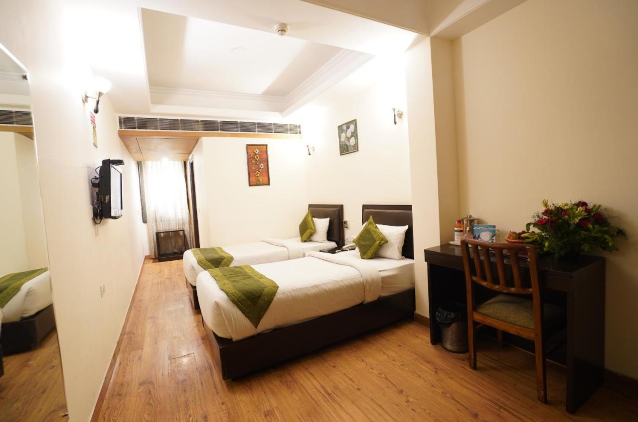 Airport Hotel Grand By Fantasia Yeni Delhi Dış mekan fotoğraf
