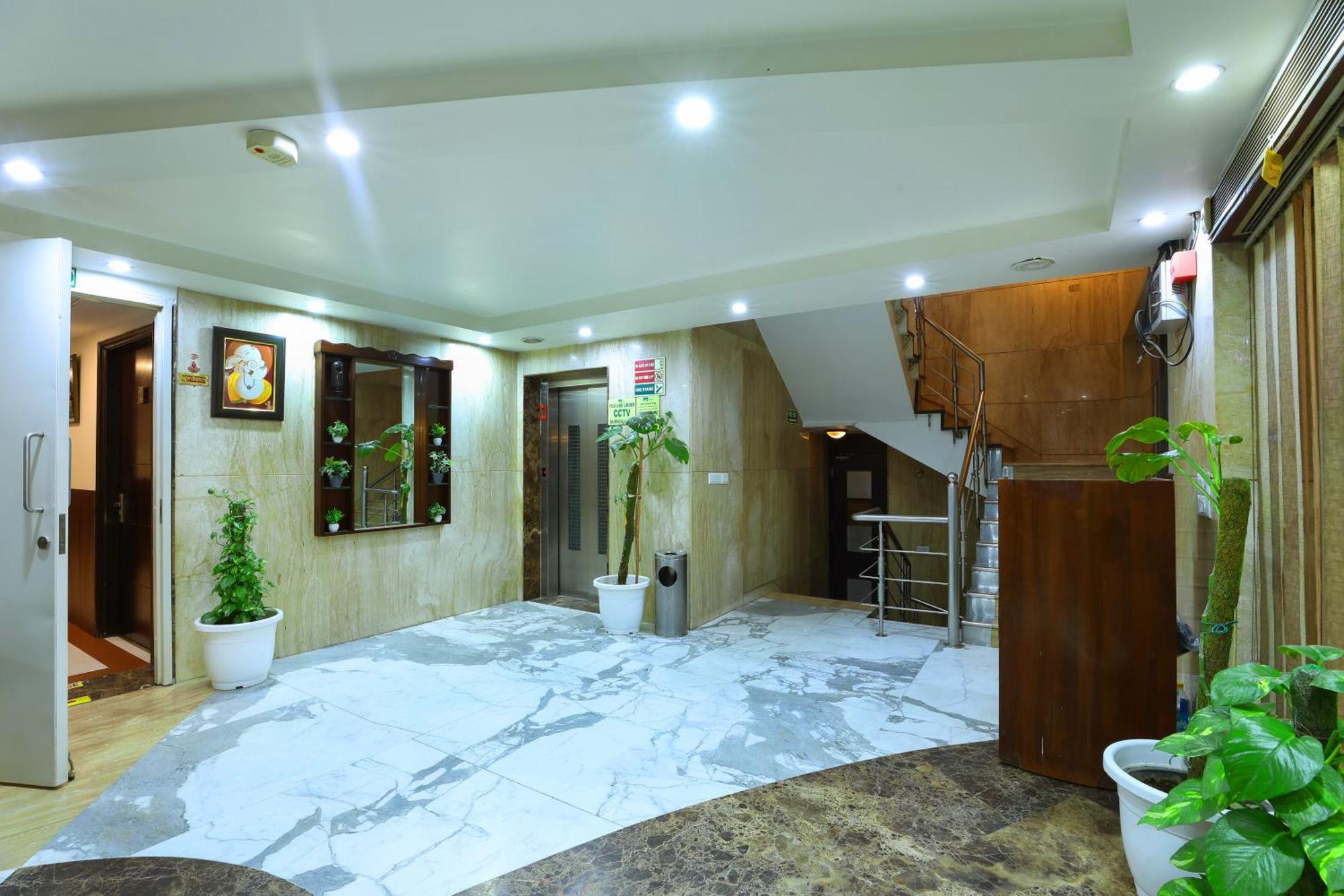 Airport Hotel Grand By Fantasia Yeni Delhi Dış mekan fotoğraf