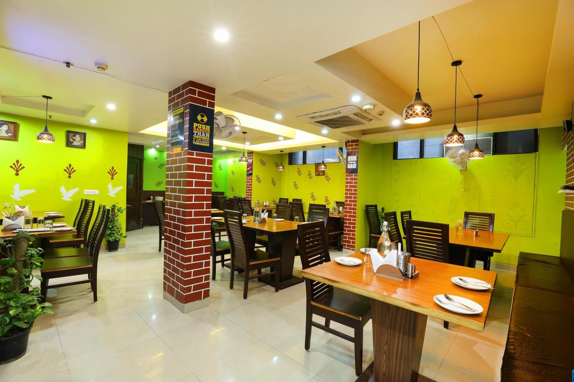 Airport Hotel Grand By Fantasia Yeni Delhi Dış mekan fotoğraf