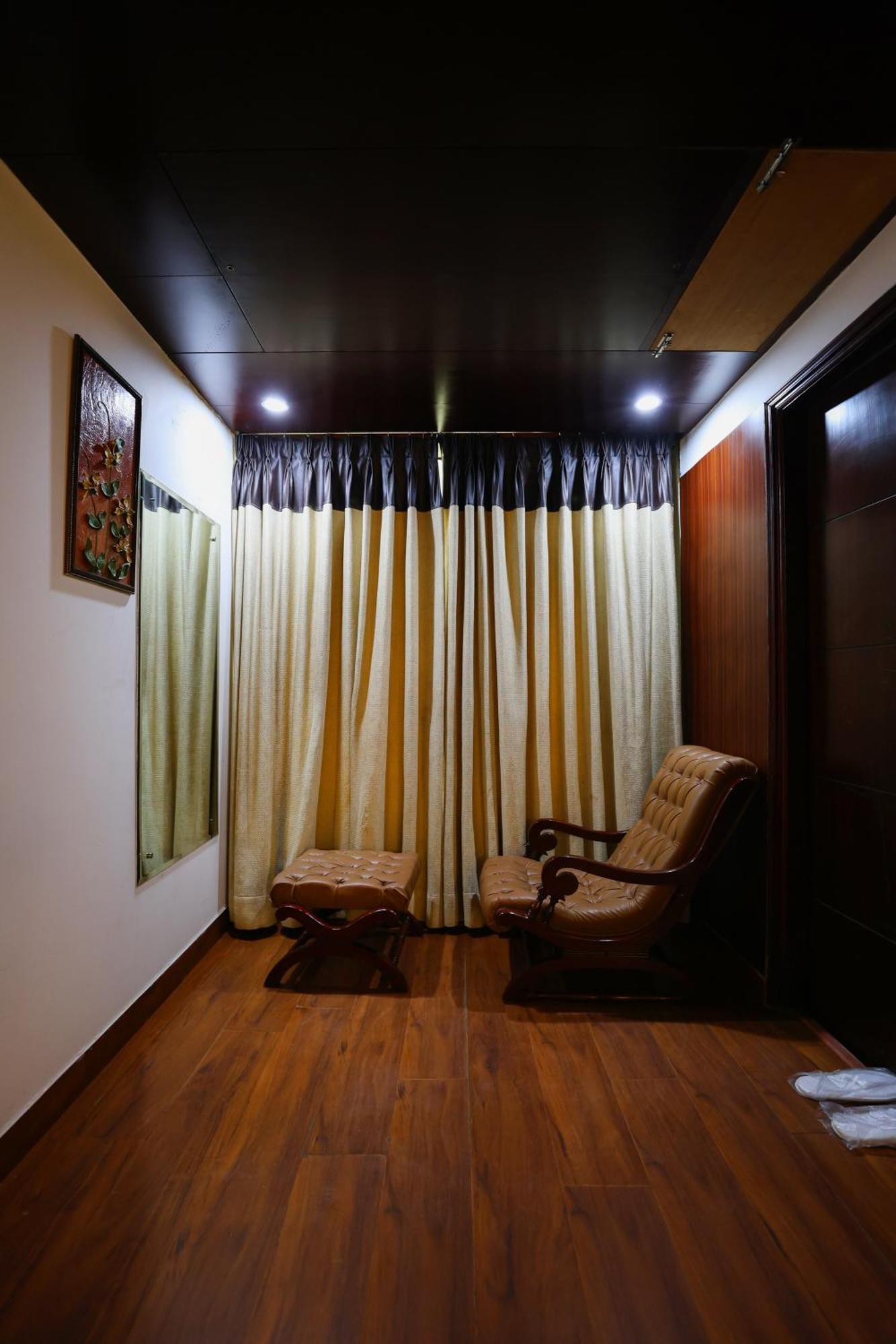 Airport Hotel Grand By Fantasia Yeni Delhi Dış mekan fotoğraf