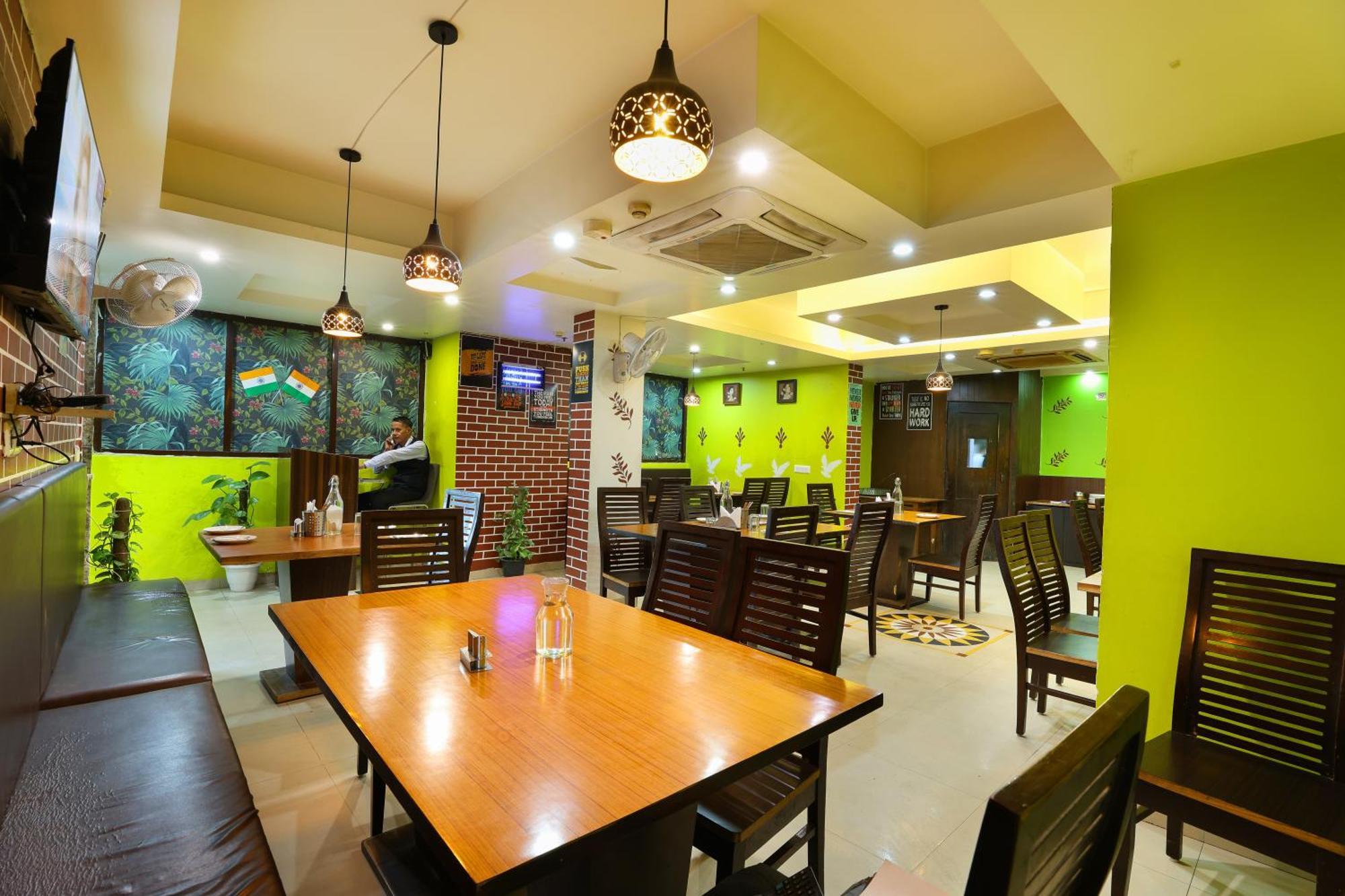 Airport Hotel Grand By Fantasia Yeni Delhi Dış mekan fotoğraf