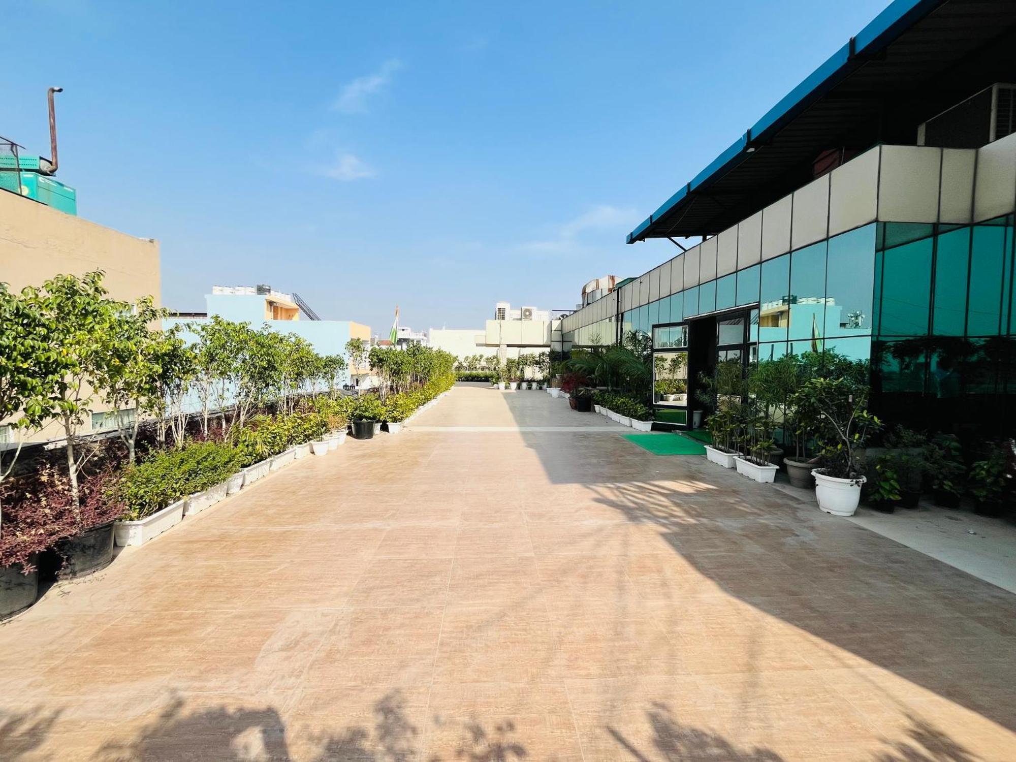 Airport Hotel Grand By Fantasia Yeni Delhi Dış mekan fotoğraf