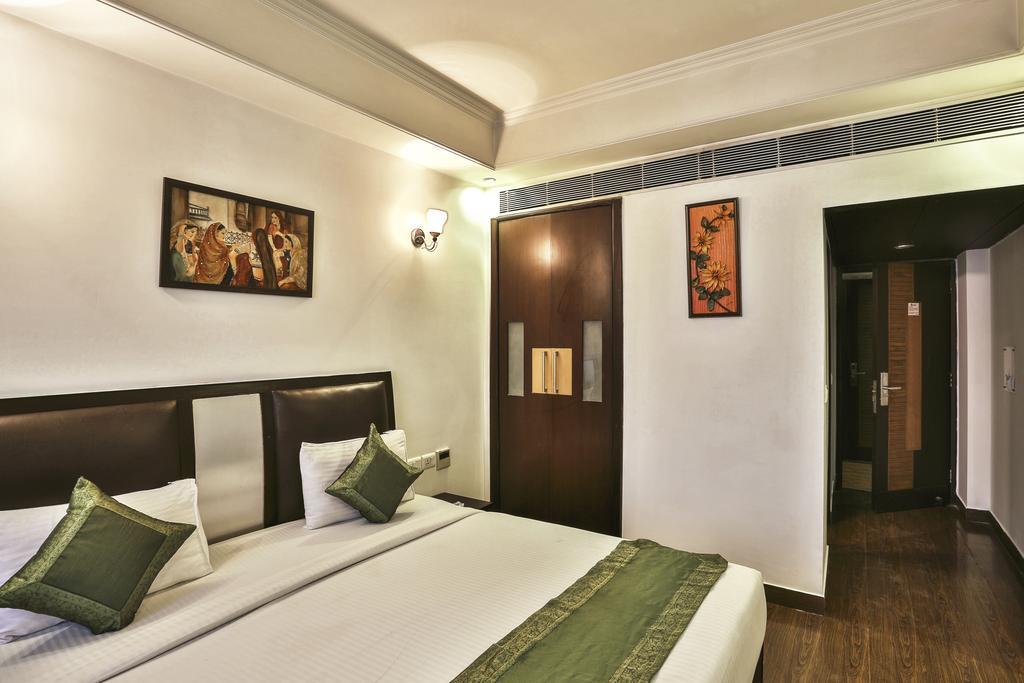 Airport Hotel Grand By Fantasia Yeni Delhi Dış mekan fotoğraf