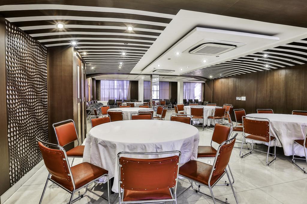 Airport Hotel Grand By Fantasia Yeni Delhi Dış mekan fotoğraf
