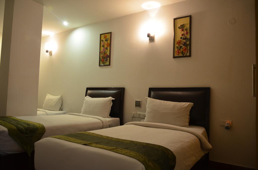 Airport Hotel Grand By Fantasia Yeni Delhi Dış mekan fotoğraf