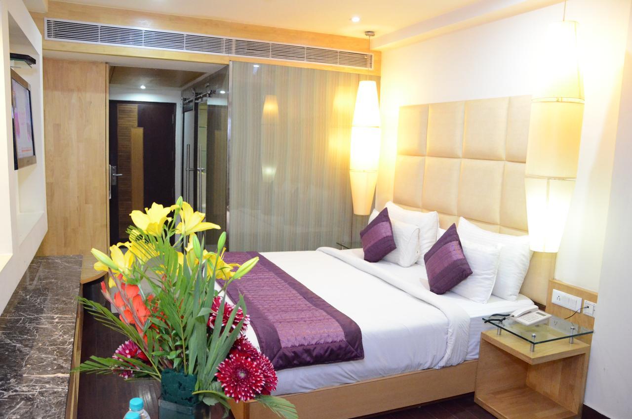 Airport Hotel Grand By Fantasia Yeni Delhi Dış mekan fotoğraf