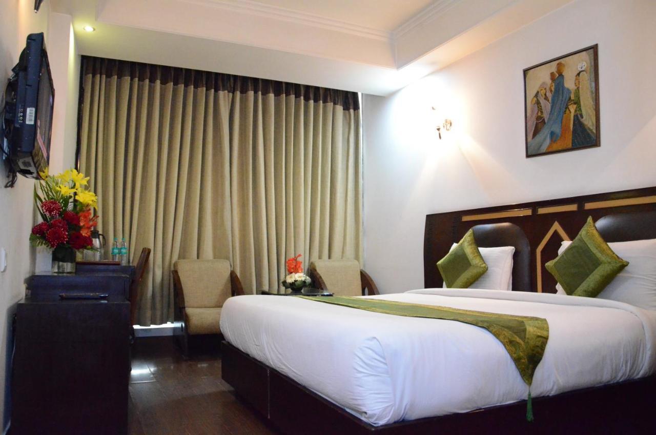 Airport Hotel Grand By Fantasia Yeni Delhi Dış mekan fotoğraf