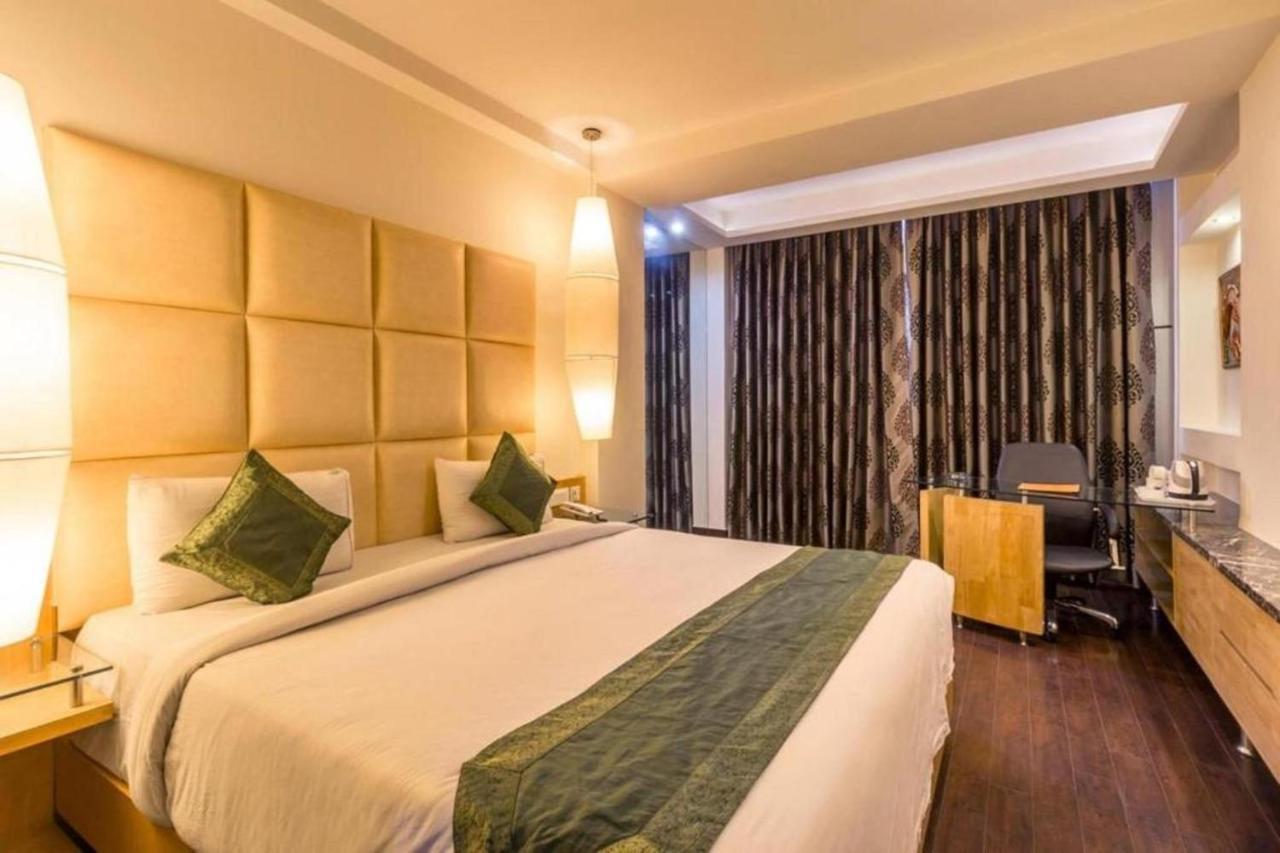Airport Hotel Grand By Fantasia Yeni Delhi Dış mekan fotoğraf
